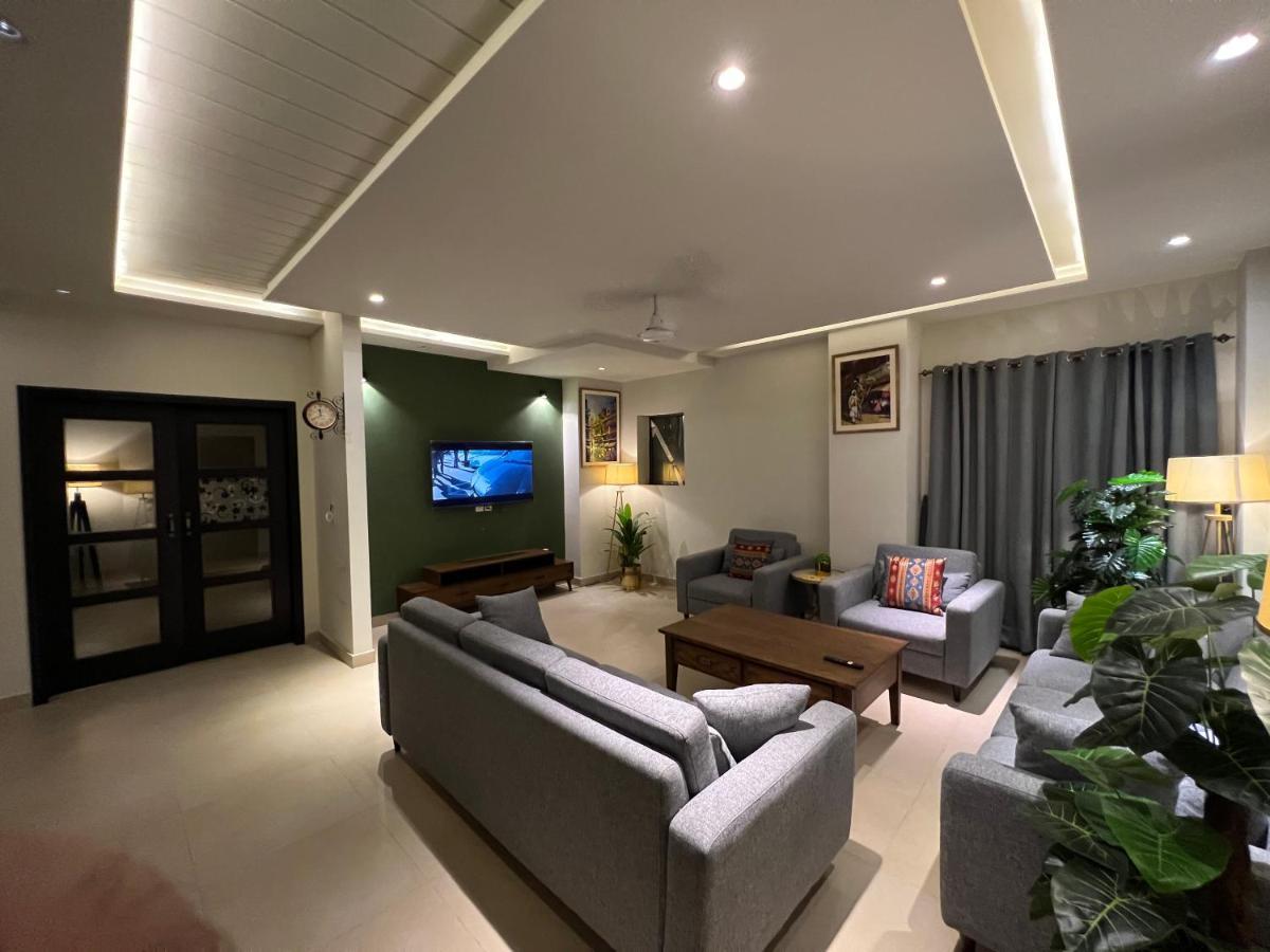 Serenity Corner 4 Bhk Исламабад Экстерьер фото