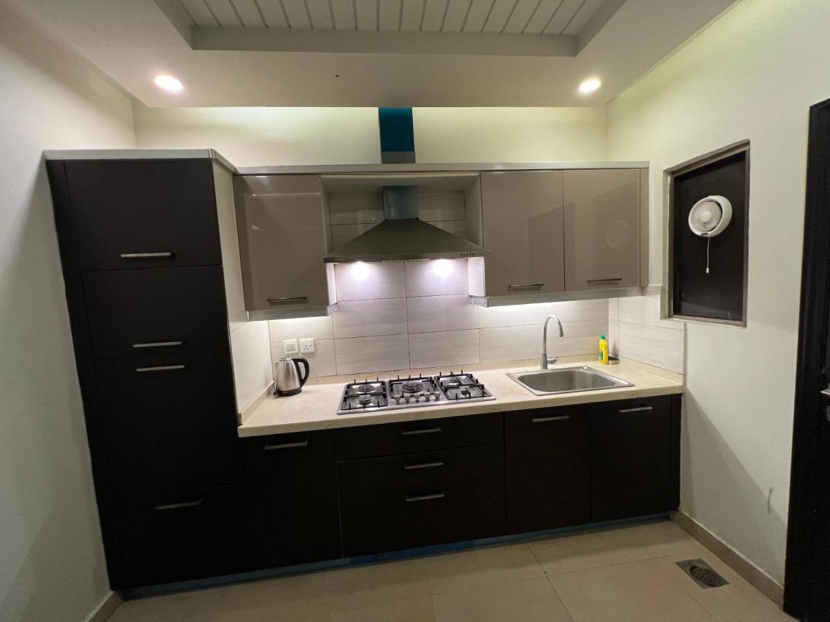 Serenity Corner 4 Bhk Исламабад Экстерьер фото